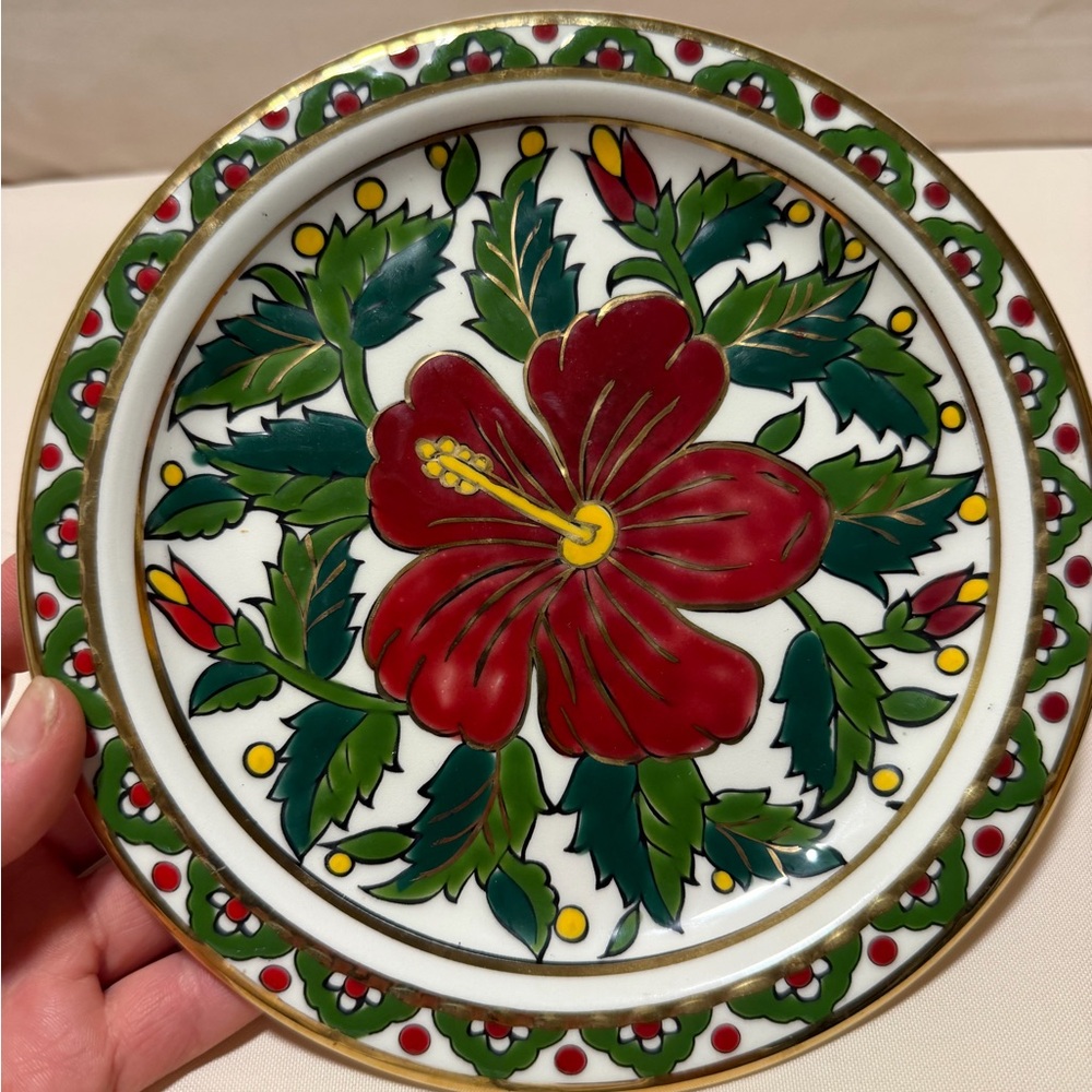 Vintage handmade floral plate in 24k gold